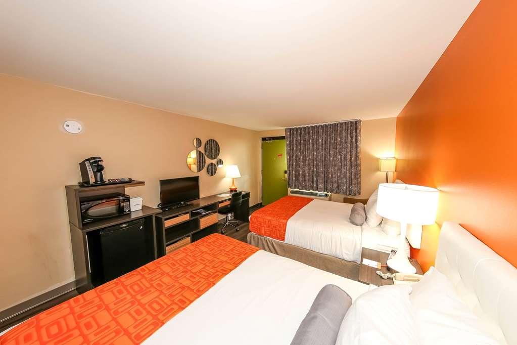 Howard Johnson By Wyndham Winnipeg West Номер фото